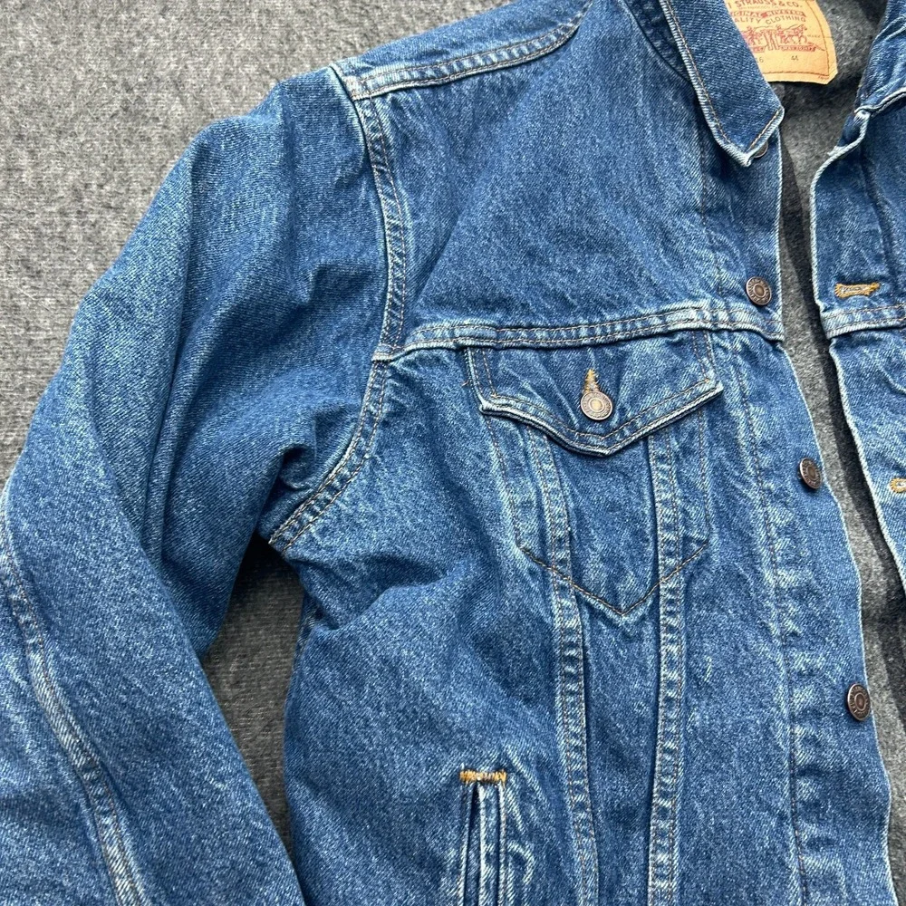 Levis Blanket Lined Denim Trucker Jacket‎ Blue Size 44 71506 0316 Made USA
